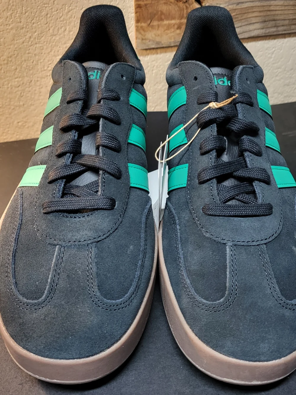 *NEW* Adidas Barreda Core Black Court Green Gum JR1326 Size Men’s 12 Women's 13